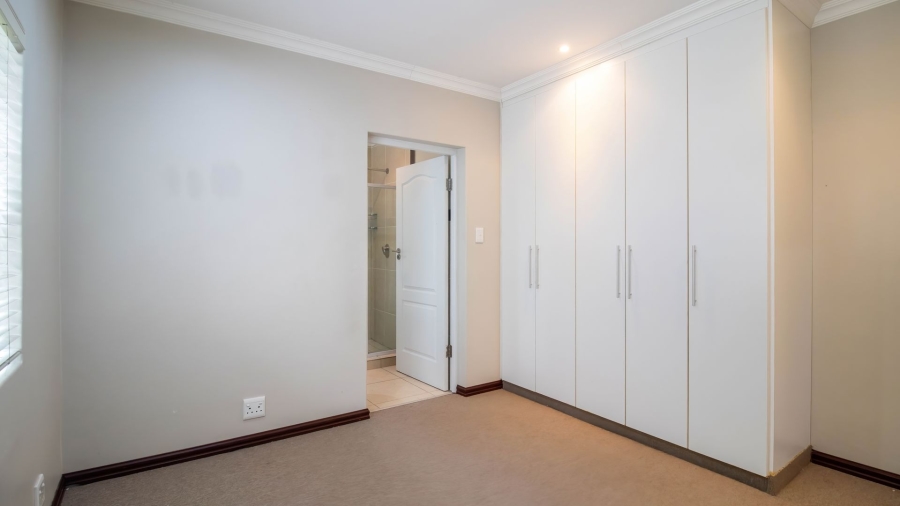 4 Bedroom Property for Sale in Beacon Bay Eastern Cape